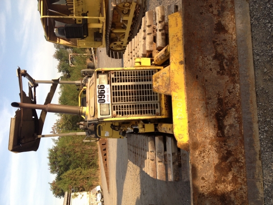 ขายด่วนรถแทรกเตอร์ D20P-7 สภาพพร้อมใช้งาน ขายด่วนรถแทรกเตอร์ D20P-7 สภาพพร้อมใช้งาน