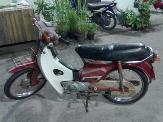 ขาย c700 แดง แห้ง ครบ ถูกๆ  จัดไป 8900 โอเคปะ