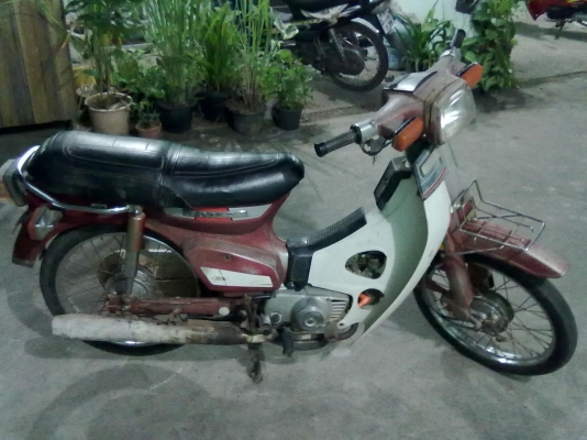 ขาย c700 แดง แห้ง ครบ ถูกๆ  จัดไป 8900 โอเคปะ