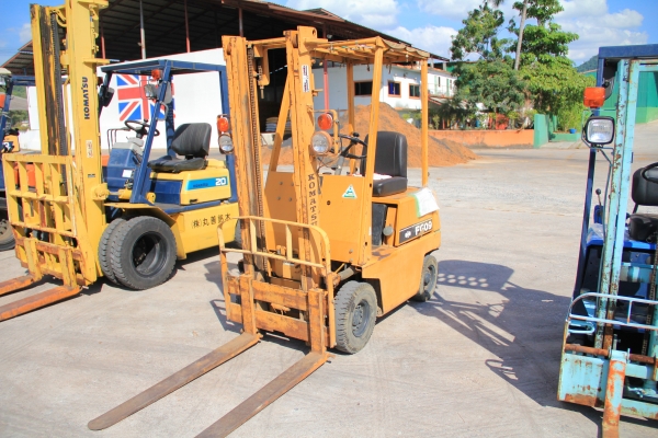 ขาย รถฟอร์คลิฟต์ Komatsu ไม่เคยผ่านการใช้งานในประเทศไทย นำเข้าจากประเทศญี่ปุ่น