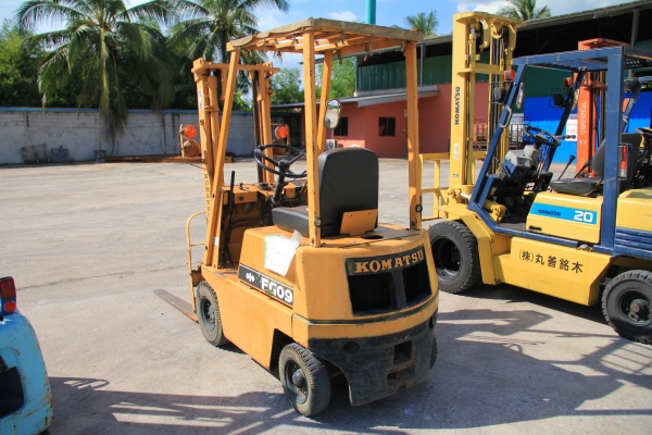 ขาย รถฟอร์คลิฟต์ Komatsu ไม่เคยผ่านการใช้งานในประเทศไทย นำเข้าจากประเทศญี่ปุ่น