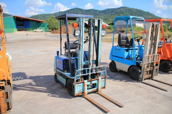 ขาย รถฟอร์คลิฟต์ Toyota ไม่เคยผ่านการใช้งานในประเทศไทย นำเข้าจากประเทศญี่ปุ่น