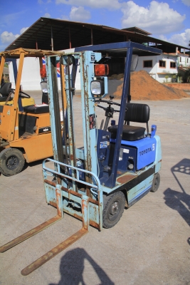 ขาย รถฟอร์คลิฟต์ Toyota ไม่เคยผ่านการใช้งานในประเทศไทย นำเข้าจากประเทศญี่ปุ่น