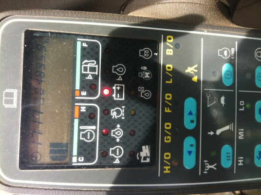 ขาย รถแบคโฮ KOMATSU PC130-6 นำเข้าจากญี่ปุ่น  ติดต่อ 081-2990958