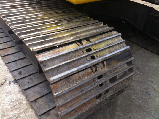 ขาย รถแบคโฮ KOMATSU PC130-6 นำเข้าจากญี่ปุ่น  ติดต่อ 081-2990958