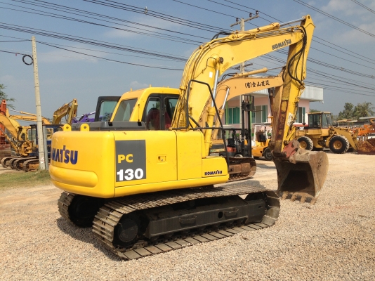 ขาย รถแบคโฮ KOMATSU PC130-6 นำเข้าจากญี่ปุ่น  ติดต่อ 081-2990958