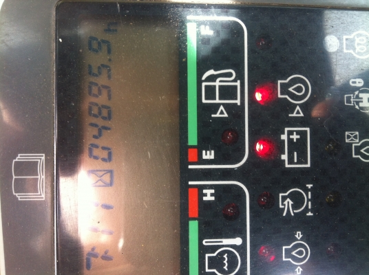 ขาย รถแบคโฮ KOMATSU PC130-6 นำเข้าจากญี่ปุ่น  ติดต่อ 081-2990958