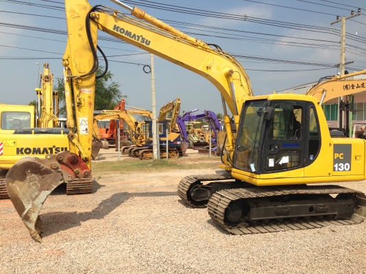 ขาย รถแบคโฮ KOMATSU PC130-6 นำเข้าจากญี่ปุ่น  ติดต่อ 081-2990958