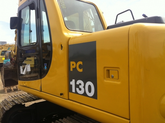 ขาย รถแบคโฮ KOMATSU PC130-6 นำเข้าจากญี่ปุ่น  ติดต่อ 081-2990958