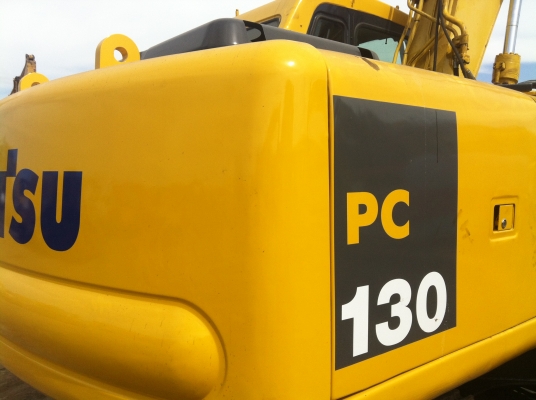 ขาย รถแบคโฮ KOMATSU PC130-6 นำเข้าจากญี่ปุ่น  ติดต่อ 081-2990958