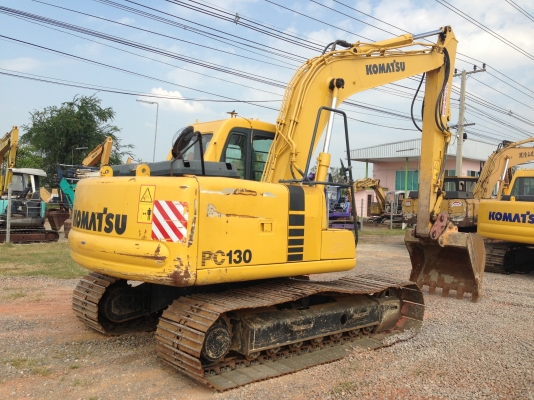 ขาย รถแบคโฮ KOMATSU PC130-6K นำเข้าจากญี่ปุ่น รถปี2001 มีVDOให้ชมครับติดต่อ 081-2990958 ขาย รถแบคโฮ KOMATSU PC130-6K นำเข้าจากญี่ปุ่น รถปี2001 มีVDOให้ชมครับติดต่อ 081-2990958