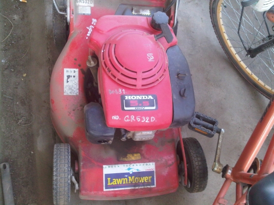 ขายเครื่องต้ดหญ้า honda 5.5 hp เก่า japan 8500