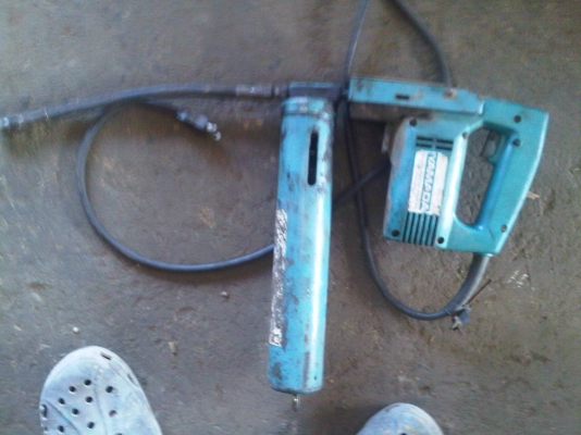 ขาย ตัวอ้ดจารบีไฟฟ้า เก่า japan ไฟ 110 v  2000บาท