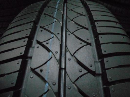 ขายล้อแม็ก Nissan march ขอบ 15 พร้อมยางป้ายแดง ขายล้อแม็ก Nissan march ขอบ 15 พร้อมยางป้ายแดง