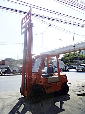 ขายรถยกโตโยต้า 2.5 ตัน เครื่องเบนซิน กระบอกคู่ เสาสูง 3 เมตร พวงมาลัยเพาเว่อร์ สีเดิมจากนอก นำเข้าจากญี่ปุ่น ใช้งานได้ทันที ขายรถยกโตโยต้า 2.5 ตัน เครื่องเบนซิน กระบอกคู่ เสาสูง 3 เมตร พวงมาลัยเพาเว่อร์ สีเดิมจากนอก นำเข้าจากญี่ปุ่น ใช้งานได้ทันที