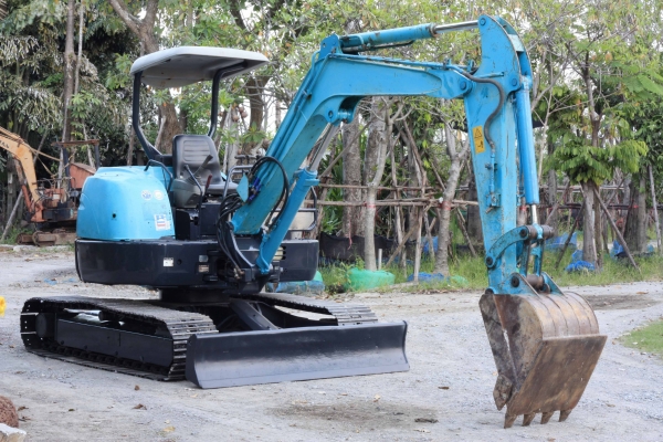 ขายรถแม็คโค AIRMAN AX40U-3 (เทียบเท่า KOMATSU PC40) รถเก่าญี่ปุ่นสภาพสวยมาก 086-775-7900