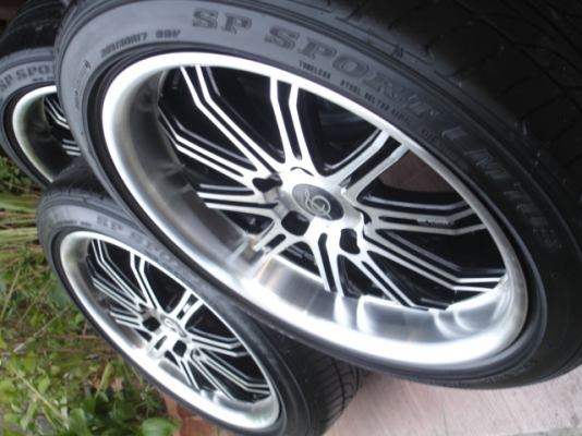 ล้อแนว VIPลาย w work 17x7.5 5รู114.3พร้อมยางdunlop lm703