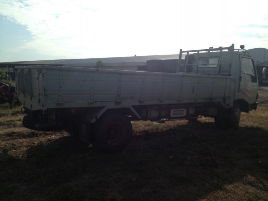 ขาย 6 ล้อกระบะคาร์โก้ ยี่ห้อ HINO FC เครื่อง WO4D 120 แรงม้าพร้อมติดตั้ง NGV ครับ