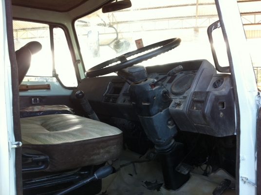 ขายรถบบรทุก 10 ล้อ 1 เพลา ดั้ม Hino F18 เครื่อง Ho7c ยางดี พร้อมใช้ ทำสีหัวใหม่