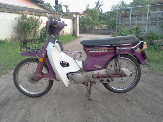 นันทิดา สีม่วง