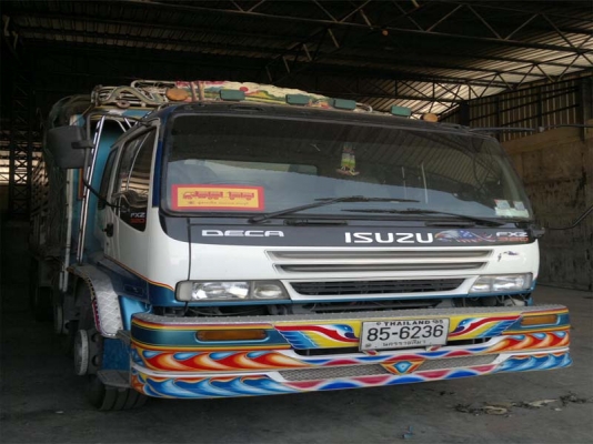ISUZU DECA 270 EURO2 ปี 2548 12 ล้อ พ่วงลูก 2 เพลา ISUZU DECA 270 EURO2 ปี 2548 12 ล้อ พ่วงลูก 2 เพลา