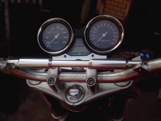 (ขี่ไปขายไปคับ)cb400 เทค1 แต่งเต็มลำสวยๆคับ inv.+สรรพสามิต+พรบ.ครบๆคับต่อรองได้