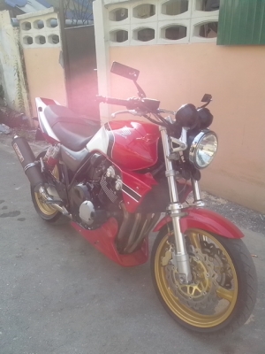 (ขี่ไปขายไปคับ)cb400 เทค1 แต่งเต็มลำสวยๆคับ inv.+สรรพสามิต+พรบ.ครบๆคับต่อรองได้