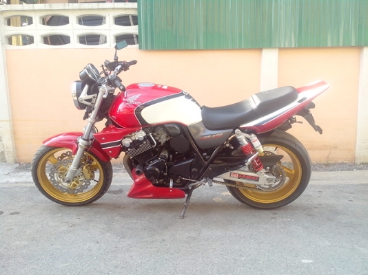 (ขี่ไปขายไปคับ)cb400 เทค1 แต่งเต็มลำสวยๆคับ inv.+สรรพสามิต+พรบ.ครบๆคับต่อรองได้
