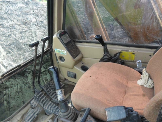 Catterpillar 320 V2 รถใช้งานน้อยไม่มีคนขับต้องการขาย Catterpillar 320 V2 รถใช้งานน้อยไม่มีคนขับต้องการขาย