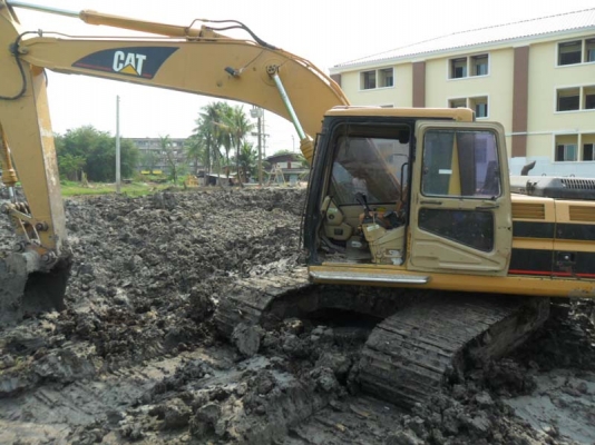 Catterpillar 320 V2 รถใช้งานน้อยไม่มีคนขับต้องการขาย Catterpillar 320 V2 รถใช้งานน้อยไม่มีคนขับต้องการขาย