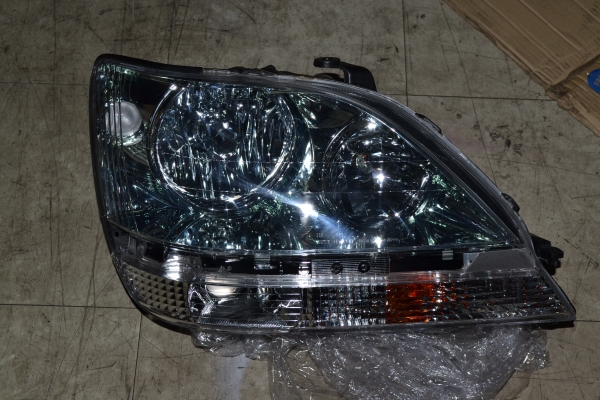 ขายไฟหน้า(ซีนอล) TOYOTA   HARRIER