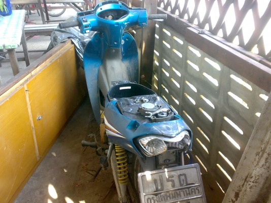 ขอขายรถเวฟ125ccในราคา6000สนใจก็โทรมาเลยนะครับ