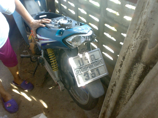 ขอขายรถเวฟ125ccในราคา6000สนใจก็โทรมาเลยนะครับ