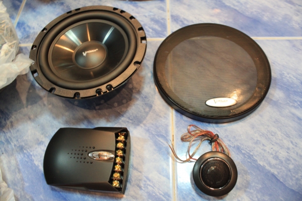 ขายชุดเครื่องเสียงติดรถยนต์เหมายกชุด4900บาทจัดไปขาดตัว