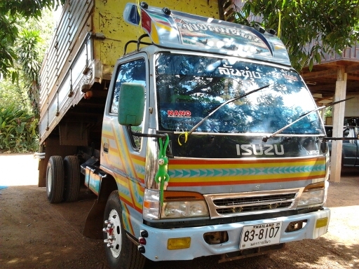 ISUZU NPR 120 HP 4HF1 ปี 39 หกล้อดั๊มพ์ สภาพสวยที่สุด เครื่องเสียงเมราคาเป็นแสน กระบะดั๊มพ์เหล็ก 4 ตันคอกไม้ยาว 4.30 เมตรสภาพอย่างแจ่ม เครื่องแน่น ภายในเก๋งสวยจัด แอร์เย็น พวงมาลัยเพาเวอร์ ช่วงล่างใหญ่ติด F หน้าหลังครบ ยาง 8.25 ขอบ 16 สภาพดีพร้อมบรรทุก เอ