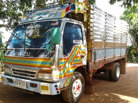 ISUZU NPR 120 HP 4HF1 ปี 39 หกล้อดั๊มพ์ สภาพสวยที่สุด เครื่องเสียงเมราคาเป็นแสน กระบะดั๊มพ์เหล็ก 4 ตันคอกไม้ยาว 4.30 เมตรสภาพอย่างแจ่ม เครื่องแน่น ภายในเก๋งสวยจัด แอร์เย็น พวงมาลัยเพาเวอร์ ช่วงล่างใหญ่ติด F หน้าหลังครบ ยาง 8.25 ขอบ 16 สภาพดีพร้อมบรรทุก เอ ISUZU NPR 120 HP 4HF1 ปี 39 หกล้อดั๊มพ์ สภาพสวยที่สุด เครื่องเสียงเมราคาเป็นแสน กระบะดั๊มพ์เหล็ก 4 ตันคอกไม้ยาว 4.30 เมตรสภาพอย่างแจ่ม เครื่องแน่น ภายในเก๋งสวยจัด แอร์เย็น พวงมาลัยเพาเวอร์ ช่วงล่างใหญ่ติด F หน้าหลังครบ ยาง 8.25 ขอบ 16 สภาพดีพร้อมบรรทุก เอ