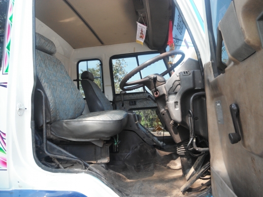 ขายรถเทรลเลอร์ 10 ล้อ MITSUBISHI FUSO 2 เพลา บรรทุกรถเกี่ยวข้าว เครื่อง 6D16 = 195 แรงม้า (รถอยู่สุพรรณบุรี)