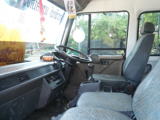 ขายรถเทรลเลอร์ 10 ล้อ MITSUBISHI FUSO 2 เพลา บรรทุกรถเกี่ยวข้าว เครื่อง 6D16 = 195 แรงม้า (รถอยู่สุพรรณบุรี)