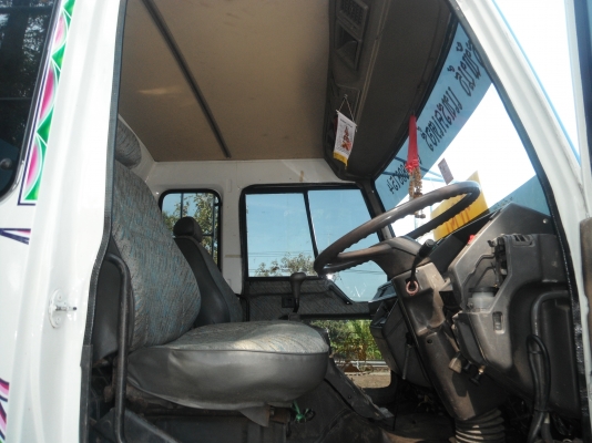 ขายรถเทรลเลอร์ 10 ล้อ MITSUBISHI FUSO 2 เพลา บรรทุกรถเกี่ยวข้าว เครื่อง 6D16 = 195 แรงม้า (รถอยู่สุพรรณบุรี)