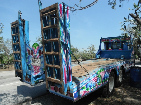 ขายรถเทรลเลอร์ 10 ล้อ MITSUBISHI FUSO 2 เพลา บรรทุกรถเกี่ยวข้าว เครื่อง 6D16 = 195 แรงม้า (รถอยู่สุพรรณบุรี)