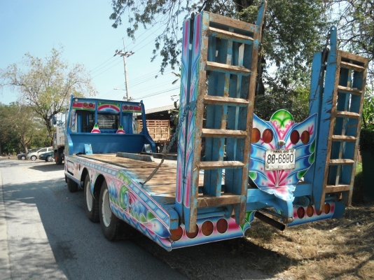 ขายรถเทรลเลอร์ 10 ล้อ MITSUBISHI FUSO 2 เพลา บรรทุกรถเกี่ยวข้าว เครื่อง 6D16 = 195 แรงม้า (รถอยู่สุพรรณบุรี)