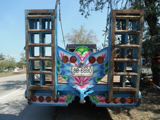 ขายรถเทรลเลอร์ 10 ล้อ MITSUBISHI FUSO 2 เพลา บรรทุกรถเกี่ยวข้าว เครื่อง 6D16 = 195 แรงม้า (รถอยู่สุพรรณบุรี)