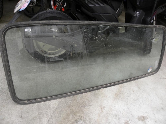 ขายกระจกบานเต็มคู่หลังรถตู้ NISSAN ขายกระจกบานเต็มคู่หลังรถตู้ NISSAN