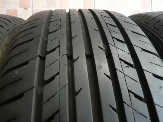 ขายยาง THUNDERER 185-55-15 ดอกเต็มๆ (1ชุด) ขายยาง THUNDERER 185-55-15 ดอกเต็มๆ (1ชุด)