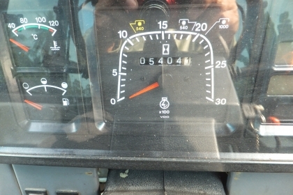 รถไถนาฟอร์ด 6640 (รถนอก)ปี55 ใช้งาน 5404 ชม. คานหน้าคาเรโร่ 2 เพลา