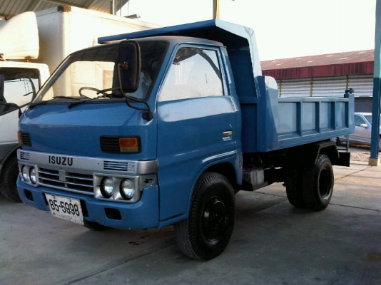 ขายดั้ม กลาง อีซูซู ks 110 แรง ราคา 375,000 บาท ต่อรองได้ ติดต่อ ได้เลยครับ 0831276428