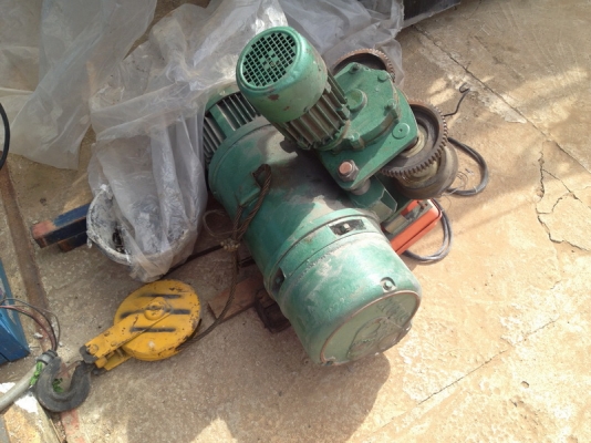 ขายเครน 2 Tun ของไต้หวัน ใช้งานได้ Lifting hight 6 เมตร พร้อม เสา A From... ขายเครน 2 Tun ของไต้หวัน ใช้งานได้ Lifting hight 6 เมตร พร้อม เสา A From...