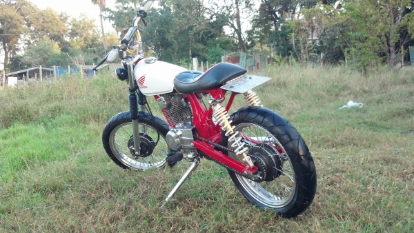 ขาย honda wing 125 เก็บงานแล้วคับ ยางมิชลินใหม่ ๆtel 085 2994314 ต่อคับ(ต่อรองได้)