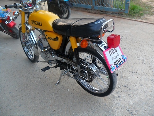 ขาย A100สภาพเดิมๆเงาๆ มีทะเบียนครบไม่ขาดต่อเล่มเขียวแล้วครับไฟใช้ได้ทุกดวง ขาย A100สภาพเดิมๆเงาๆ มีทะเบียนครบไม่ขาดต่อเล่มเขียวแล้วครับไฟใช้ได้ทุกดวง