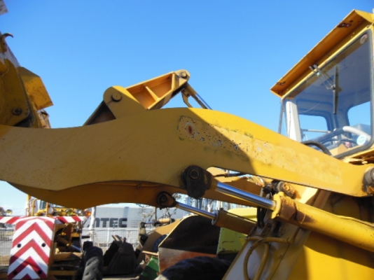 Very good condition Komatsu 510 Serial 16069 นำเข้าจากญี่ปุ่น ถึงไทยแล้วครับ!!!